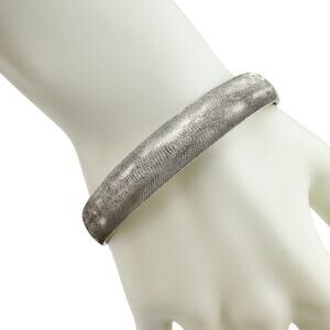Vintage Monet MCM Retro Minimalist Textured Silver Tone Bangle 7.75" Bracelet